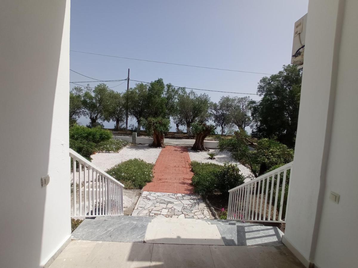 Hotel Zorbas Soúgia Exterior foto